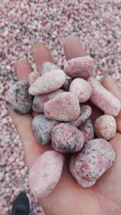 临沂顺永厂家直供景观卵石 铺路石子 滤料垫层卵石 天然卵石图片_高清图_细节图-顺永矿产品加工厂